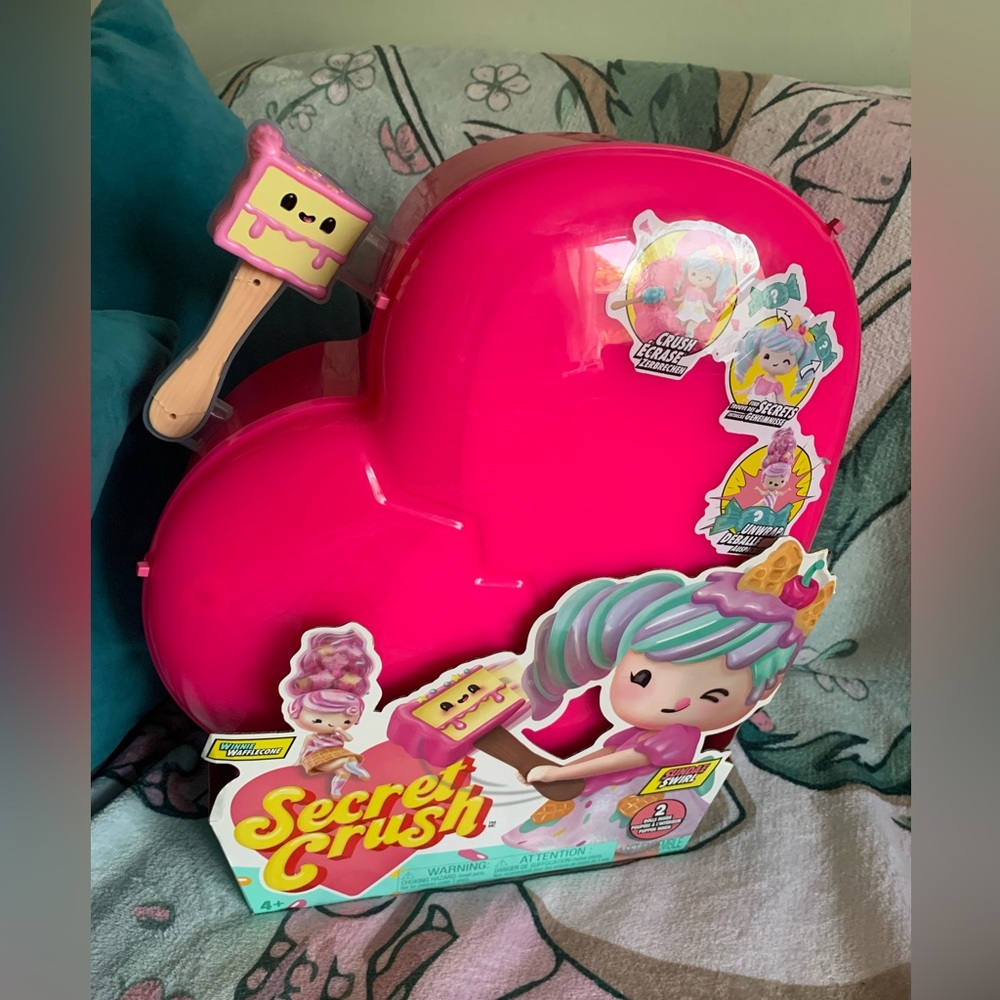 BNWT Secret Crush large and mini doll Sundae Swirl
